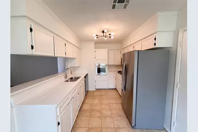 501 E Central Drive, Georgetown, TX 78628 - Photo 8