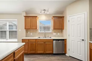 3353 Rod Carew Dr, Round Rock, TX 78665 - Photo 6