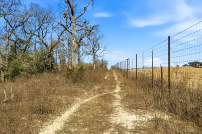 1310 Perry Lane, Thorndale, TX 76577 - Photo 22