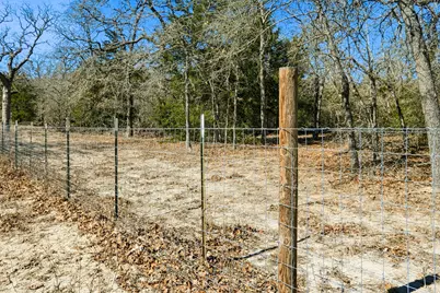 1310 Perry Lane, Thorndale, TX 76577 - Photo 20
