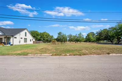 915 Torres Street, Lockhart, TX 78644 - Photo 10