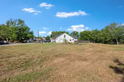 915 Torres Street, Lockhart, TX 78644 - Photo 16
