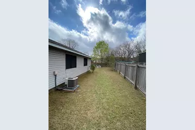 8305 Fort Sumter Road, Austin, TX 78745 - Photo 4