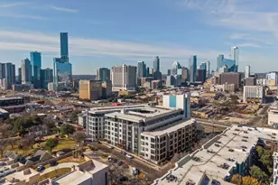 800 Embassy Dr, Austin, TX 78702 - Photo 22