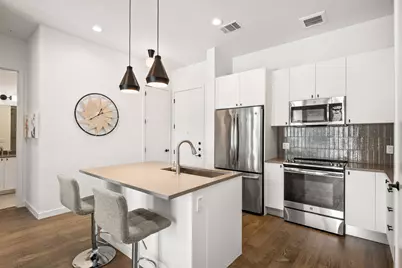 800 Embassy Drive #302, Austin, TX 78702 - Photo 4