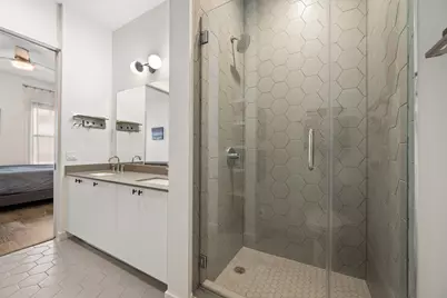 800 Embassy Drive #302, Austin, TX 78702 - Photo 12