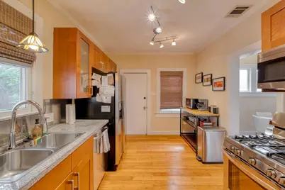 1706 Pennsylvania Avenue, Austin, TX 78702 - Photo 16