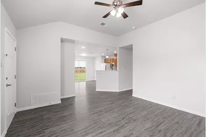 407 E Pietzsch Street, Bartlett, TX 76511 - Photo 4