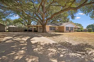 1203 Hollis Dr, Brenham, TX 77833 - Photo 1