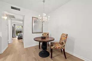 505 W 7th St, Austin, TX 78701 - Photo 8
