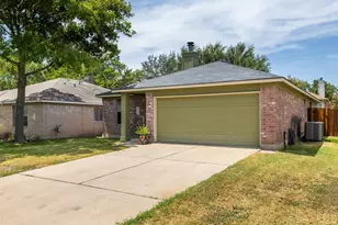 1104 Laurelleaf Dr, Pflugerville, TX 78660 - Photo 2
