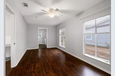 1905 W Saint Johns Avenue, Austin, TX 78757 - Photo 12