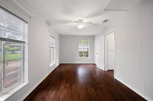 1905 W St Johns Ave, Austin, TX 78757 - Photo 10