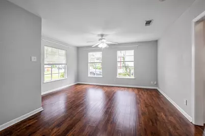 1905 W Saint Johns Avenue, Austin, TX 78757 - Photo 6