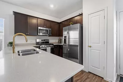 7601 Ivy Trellis Trail, Del Valle, TX 78617 - Photo 8