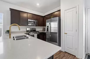 7601 Ivy Trellis Trl, Del Valle, TX 78617 - Photo 8