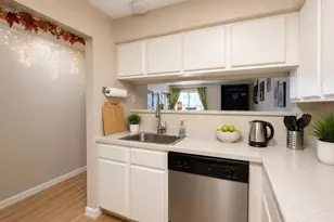 501 W 26th St, Austin, TX 78705 - Photo 6
