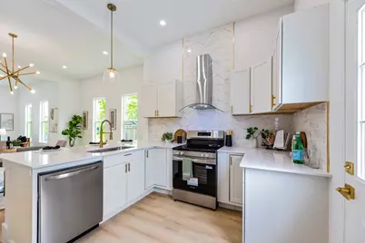 910 W 4th Street, Taylor, TX 76574 - Photo 14