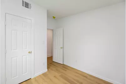 910 W 4th Street, Taylor, TX 76574 - Photo 30