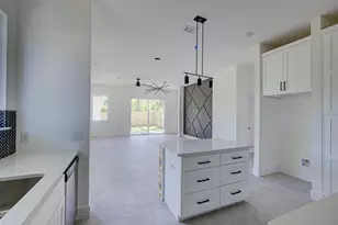 2005 Uphill Ln, Austin, TX 78741 - Photo 14