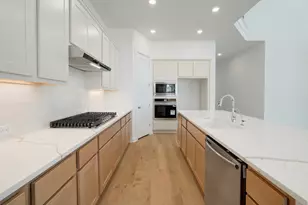 522 Outrider Ct, Liberty Hill, TX 78642 - Photo 2