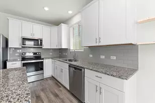 1705 T H Johnson Dr, Taylor, TX 76574 - Photo 14