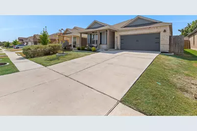 1705 T H Johnson Drive, Taylor, TX 76574 - Photo 4