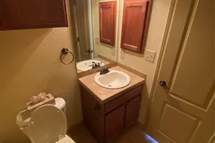 2101 Town Centre Dr, Round Rock, TX 78664 - Photo 30