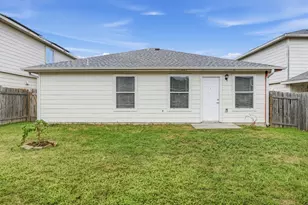 7417 Cayenne Ln, Austin, TX 78741 - Photo 32