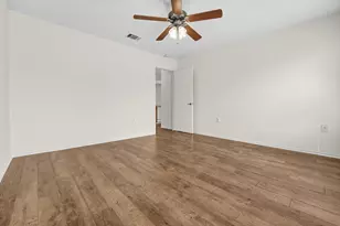 7417 Cayenne Ln, Austin, TX 78741 - Photo 20