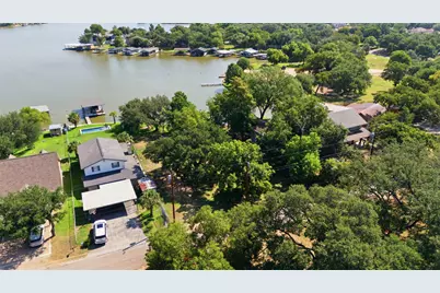 124 S Shorewood Drive, Granite Shoals, TX 78654 - Photo 6