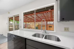 6608 Krollton Dr, Austin, TX 78745 - Photo 12