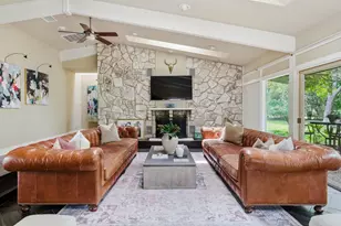 32 Sundown Pkwy, Austin, TX 78746 - Photo 8