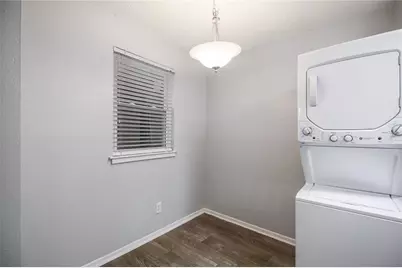 2401 Manor Road #121, Austin, TX 78722 - Photo 8