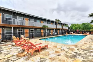 2401 Manor Rd, Austin, TX 78722 - Photo 16