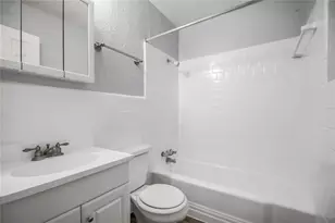 2401 Manor Rd, Austin, TX 78722 - Photo 12