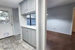 8237 Summer Side Dr, Austin, TX 78759 - Photo 10
