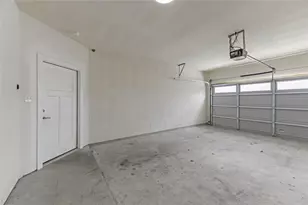 135 Koele Ct, Bastrop, TX 78602 - Photo 18