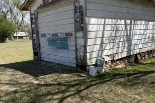 1603 Man O War Dr, Del Valle, TX 78617 - Photo 2