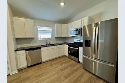 121 Tektite Terrace, Kyle, TX 78640 - Photo 2