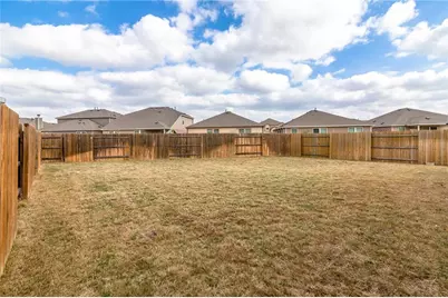 19633 Dunstan Beacon Lane, Pflugerville, TX 78660 - Photo 8