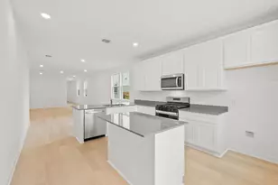 404 Sullivan Way, Elgin, TX 78621 - Photo 10