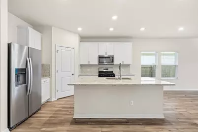 520 Loriner Way, Liberty Hill, TX 78642 - Photo 8