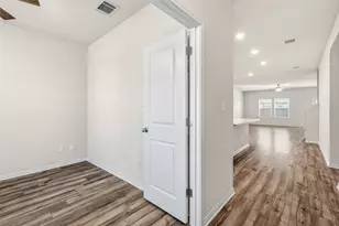 520 Loriner Wy, Liberty Hill, TX 78642 - Photo 6