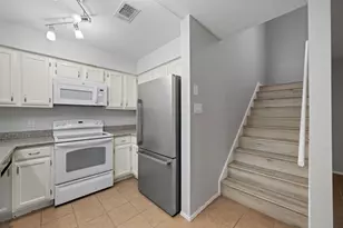 2100 Kenneth Ave, Austin, TX 78741 - Photo 8