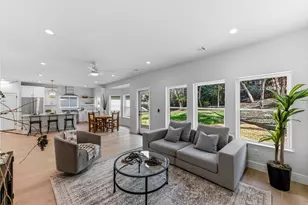 13 Autumn Oaks Dr, Lakeway, TX 78738 - Photo 6