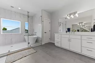 13 Autumn Oaks Dr, Lakeway, TX 78738 - Photo 20