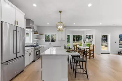 13 Autumn Oaks Drive, Lakeway, TX 78738 - Photo 10