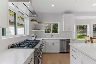 13 Autumn Oaks Dr, Lakeway, TX 78738 - Photo 12