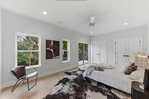 13 Autumn Oaks Dr, Lakeway, TX 78738 - Photo 16